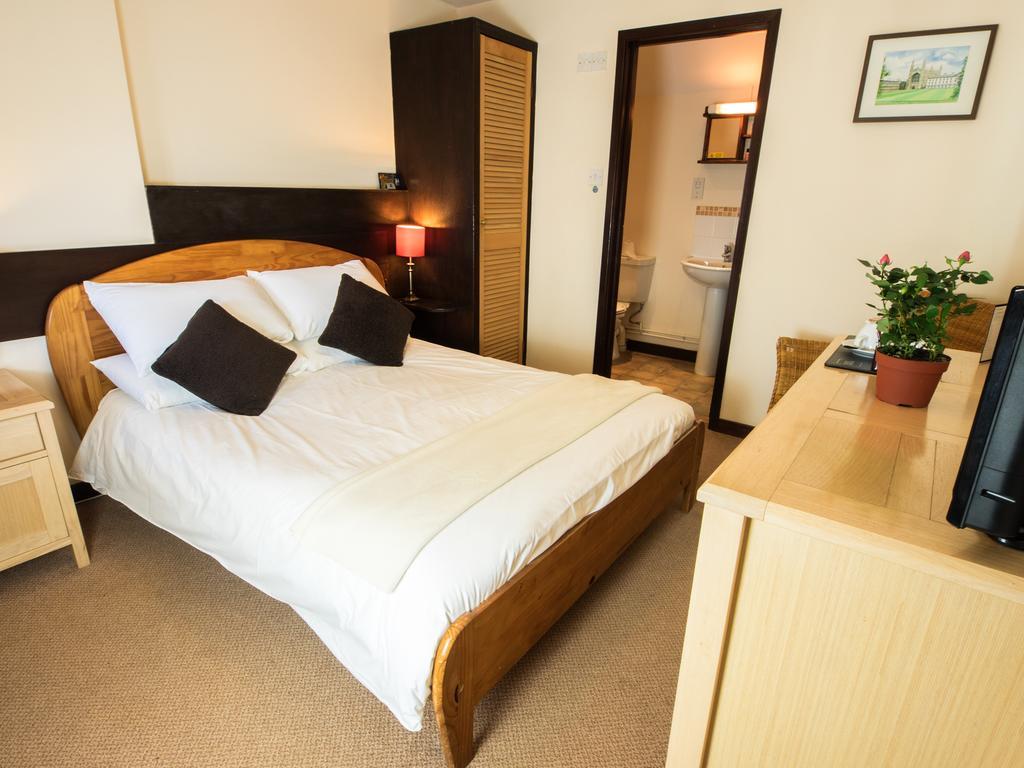 The Black Horse Swaffham Bulbeck Экстерьер фото